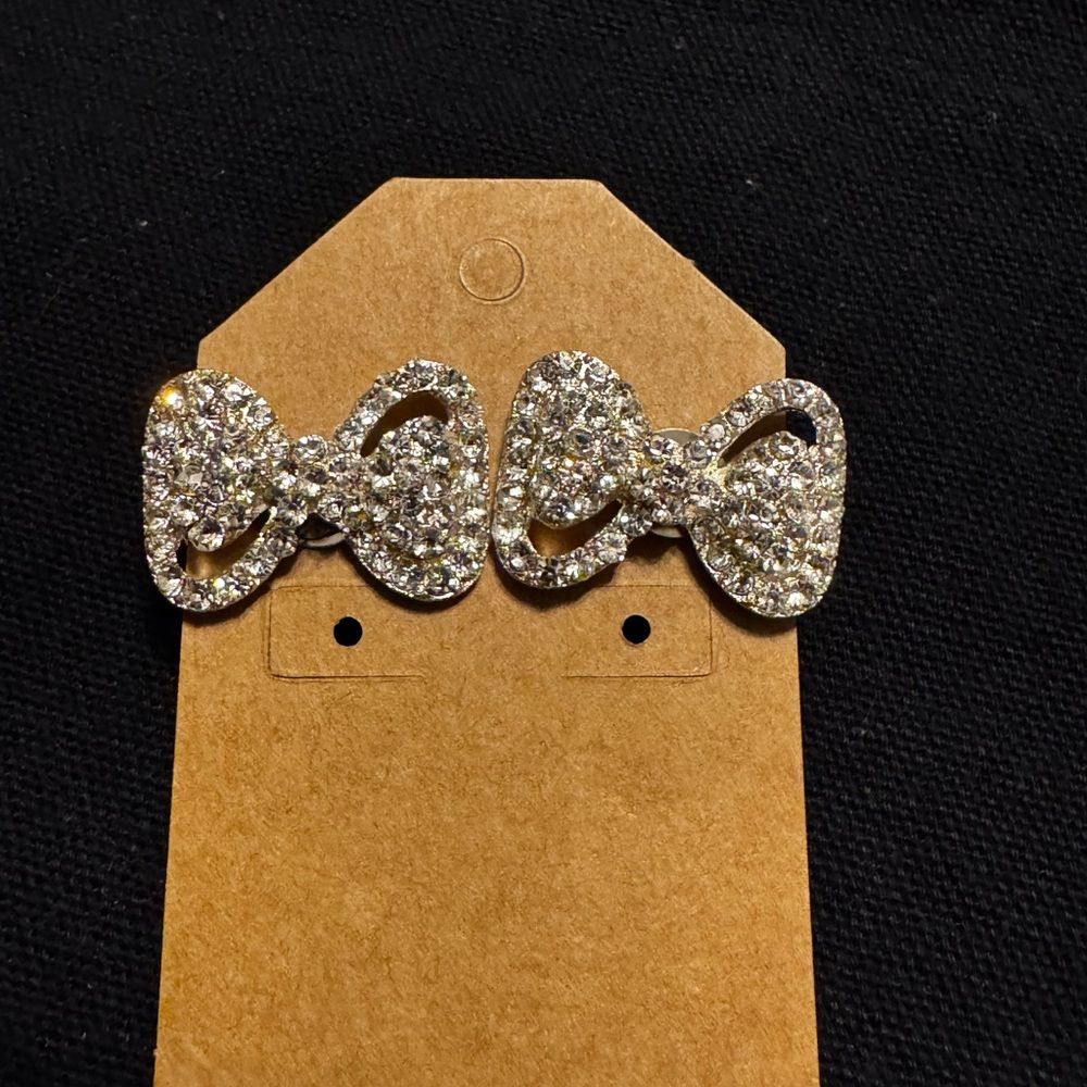 NWT Handcrafted Rhinestone Bow Earrings Silver Tone Nickel Free Posts